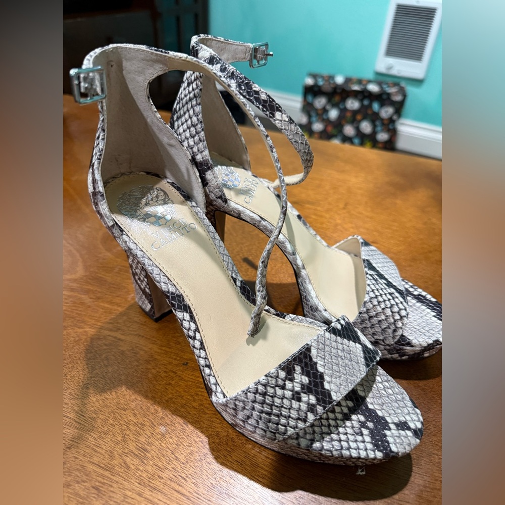 Vince Camuto Snakeskin Heels - Black and Cream - Picture 1 of 5
